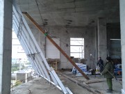 Монтаж конструкции и остекления ТЦ Лужайка